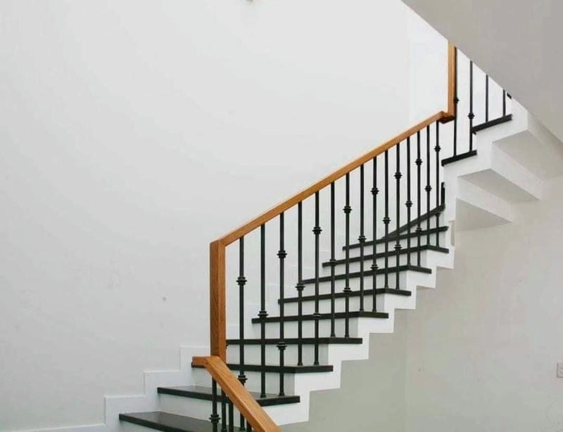 mẫu lan can cầu thang bằng sắt đơn giản mà vẫn cực kỳ hiện đại