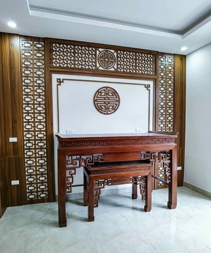 Tham khảo vách ngăn bàn thờ gỗ công nghiệp hiện đại