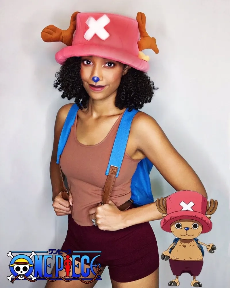 Cosplay Chopper với mũ xanh và mũi hồng làm tan chảy mọi trái tim