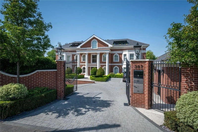 Chiêm ngưỡng mẫu cổng nhà vườn nhẹ nhàng thanh lịch