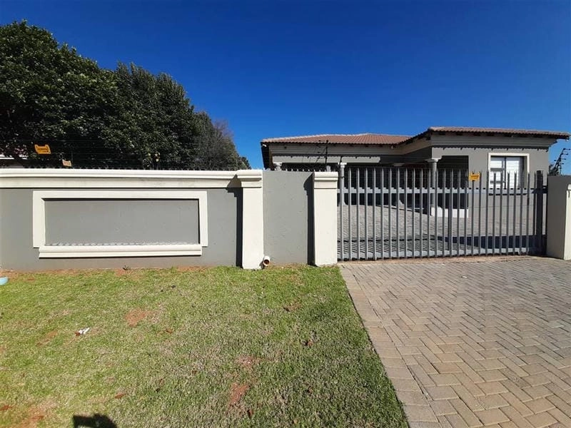 Xem ngay mẫu cổng nhà đẹp nhất 2016 từng gây sốt