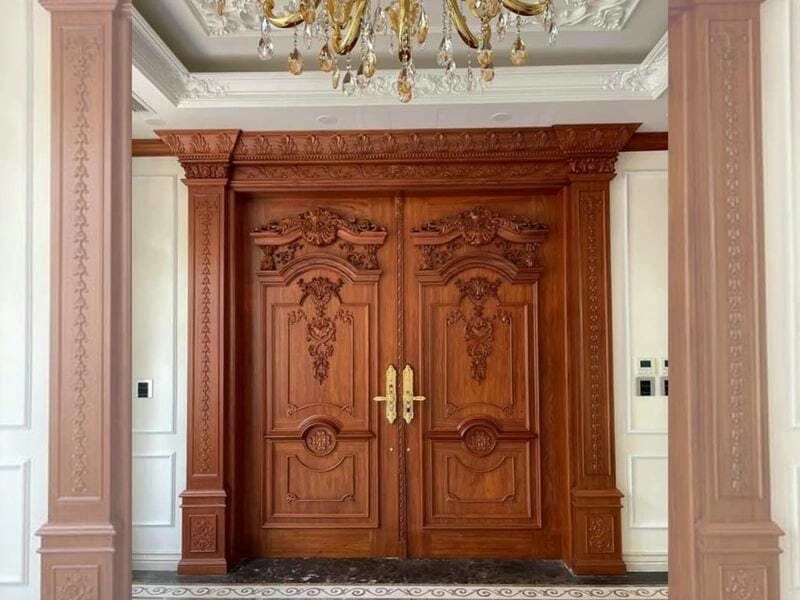 mẫu cửa gỗ nhà biệt thự sang trọng tôn lên kiến trúc đẹp