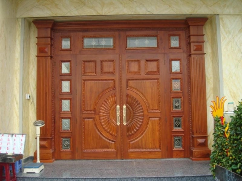mẫu cửa gỗ nhà đẹp lựa chọn đa dạng cho không gian sống
