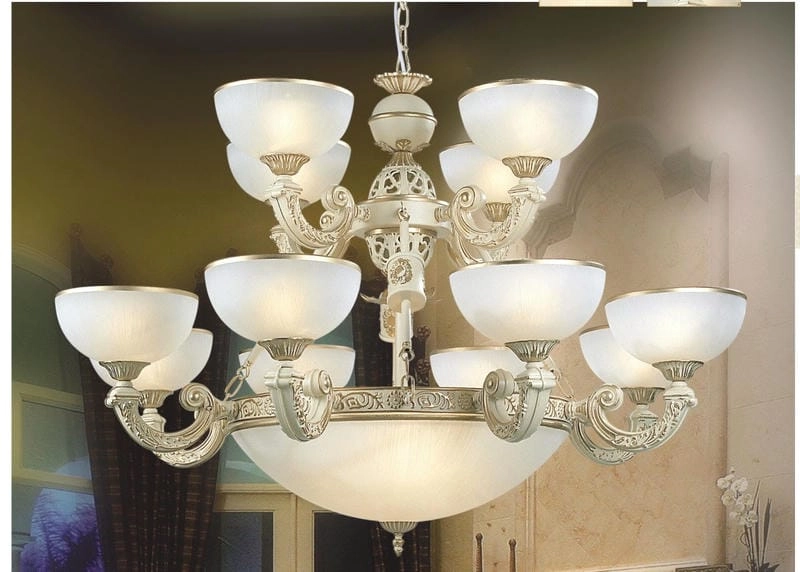 Gợi ý cách trang trí đèn phòng khách sang trọng