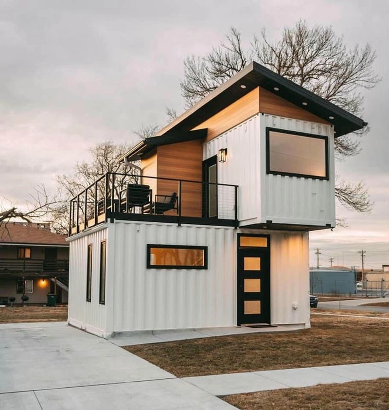 nhà container đầy sắc màu sống động trẻ trung phá cách