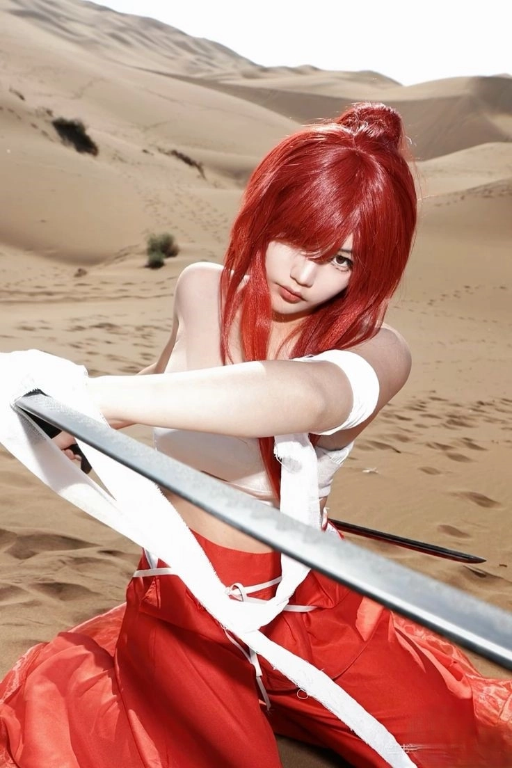 Ngắm nhìn Erza Scarlet cosplay tái hiện cực kỳ sống động