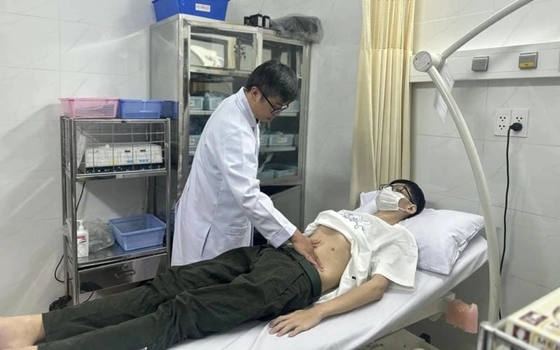 Xử lý kịp thời dấu hiệu đau dạ dày cấp