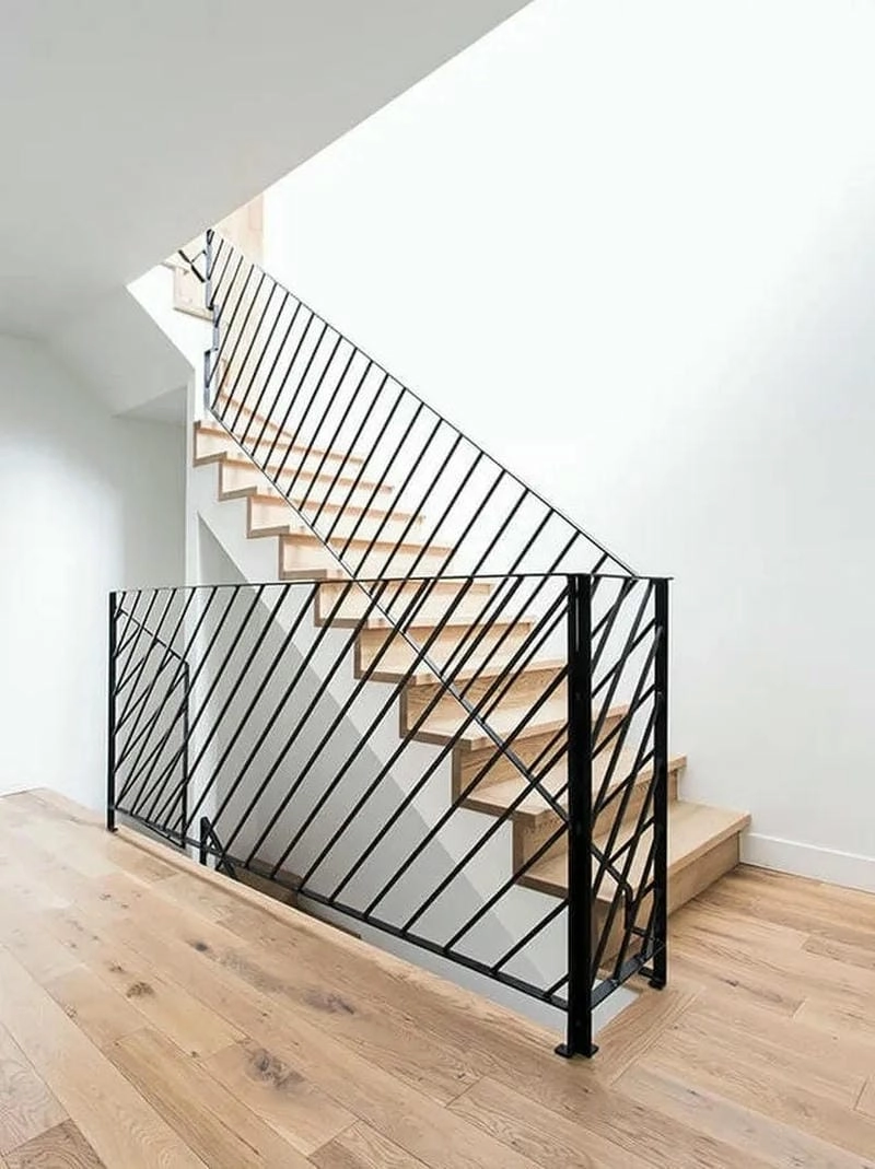 lan can cầu thang sắt đơn giản thiết kế nhẹ nhàng tinh tế