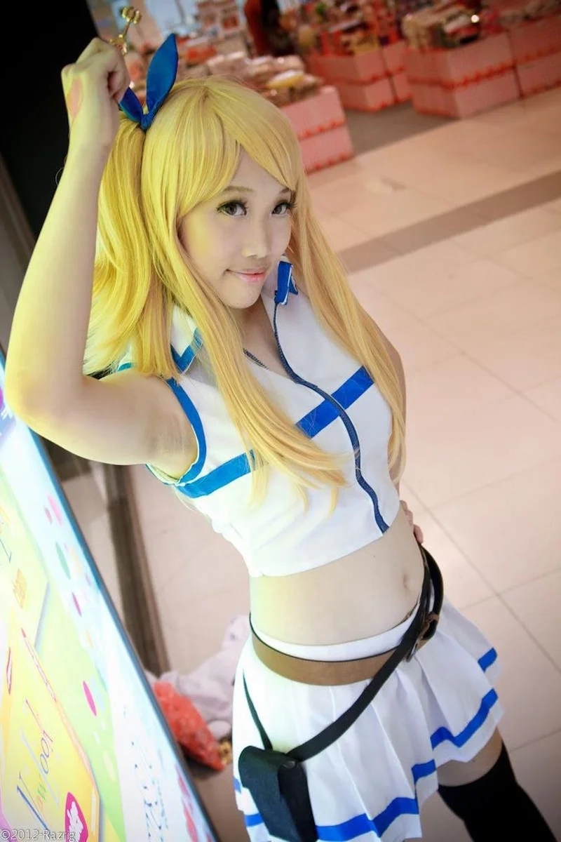 Trang phục Lucy Heartfilia cosplay costume cực kỳ chuẩn và đẹp mắt