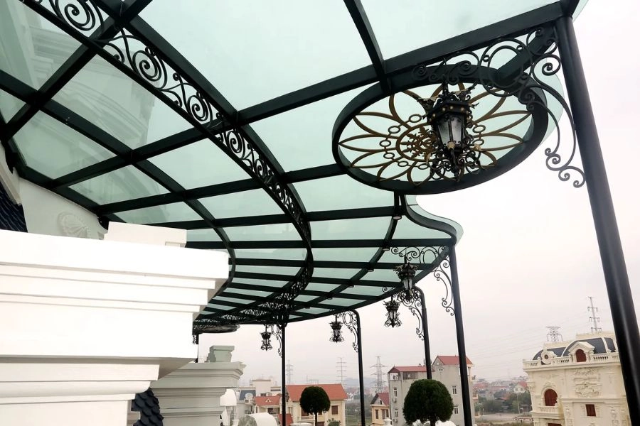 Gợi ý cách làm mái hiên nhà đẹp vừa rẻ vừa sang