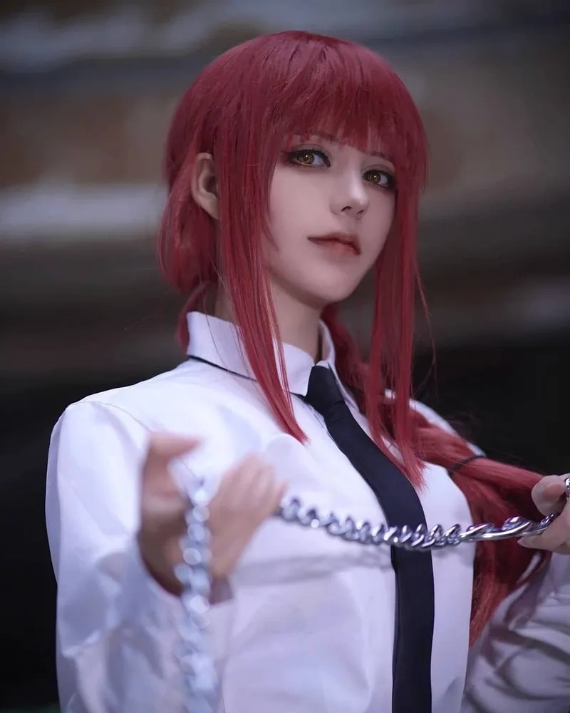 Người hâm mộ thể hiện sự yêu thích qua bộ Cosplay Makima