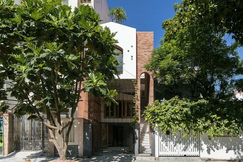 Chiêm ngưỡng mẫu nhà phố 3 tầng mặt tiền 5m hiện đại