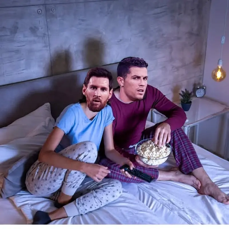 Khoảnh khắc đáng nhớ trong meme Messi và Ronaldo