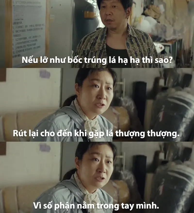 Meme template chung với meme bà thím đầy duyên dáng và hài hước