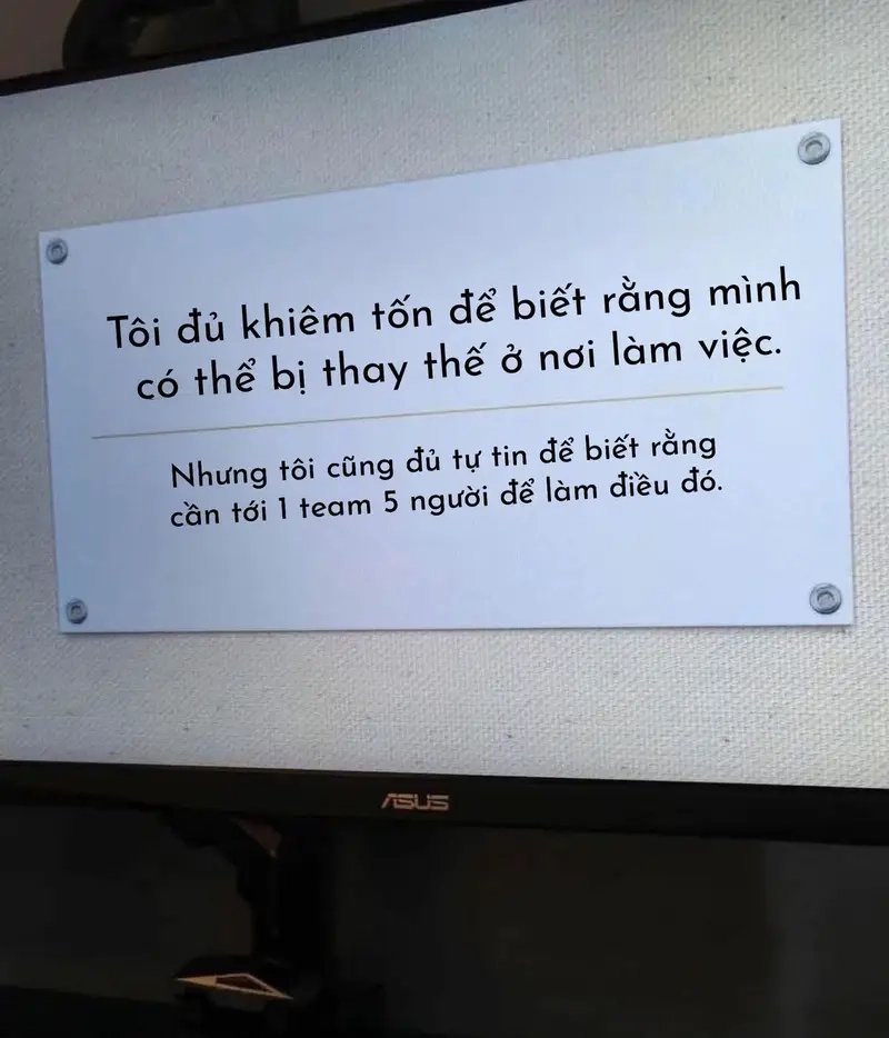 Meme Insight Mất Lòng chuẩn meme theo cộng đồng thu hút người dùng