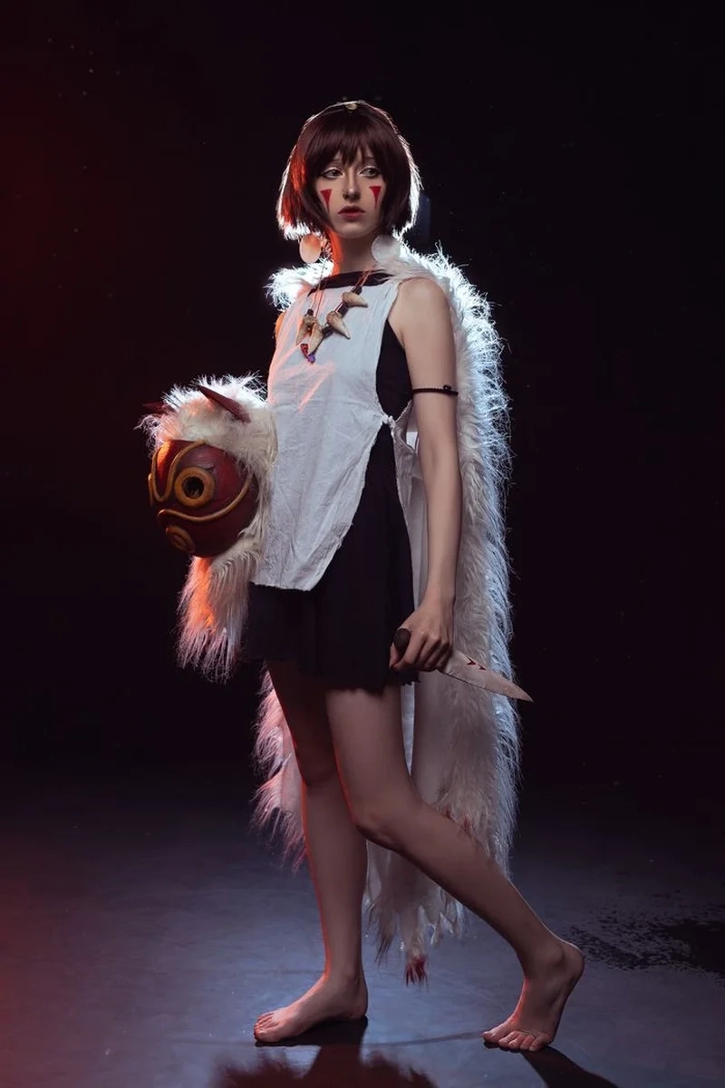Mononoke hime cosplay là sự kết hợp giữa mạnh mẽ và nghệ thuật