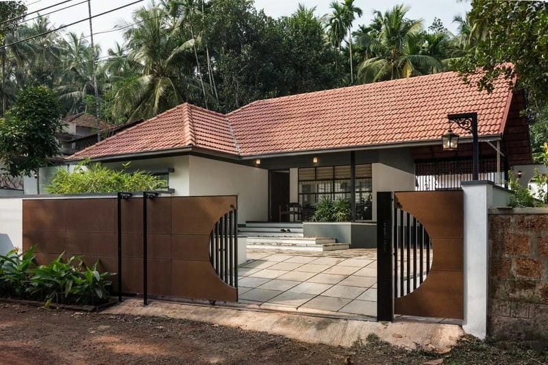 Gợi ý mẫu cổng nhà 5m thiết kế cân đối hài hòa