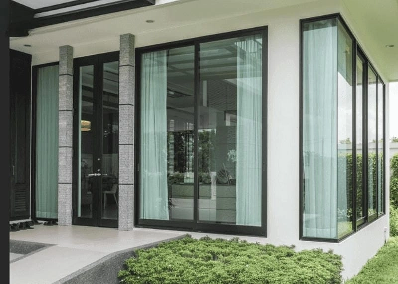 các mẫu cửa nhà lựa chọn đa dạng cho mọi công trình