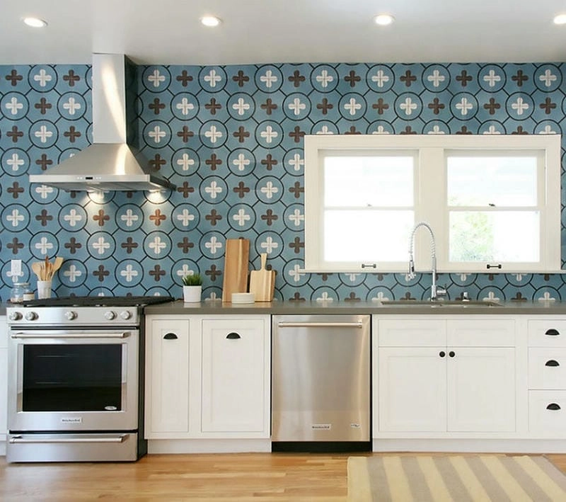 mẫu ốp nhà bếp thiết kế ấm cúng gọn gàng