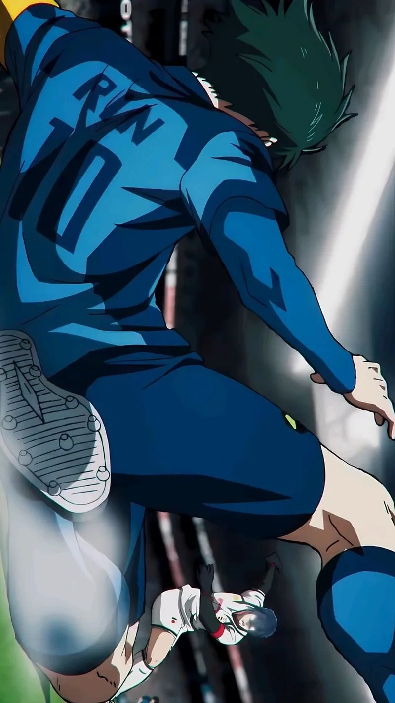 Rin Itoshi thường xuất hiện trong meme với biểu cảm nghiêm túc đến mức hài hước