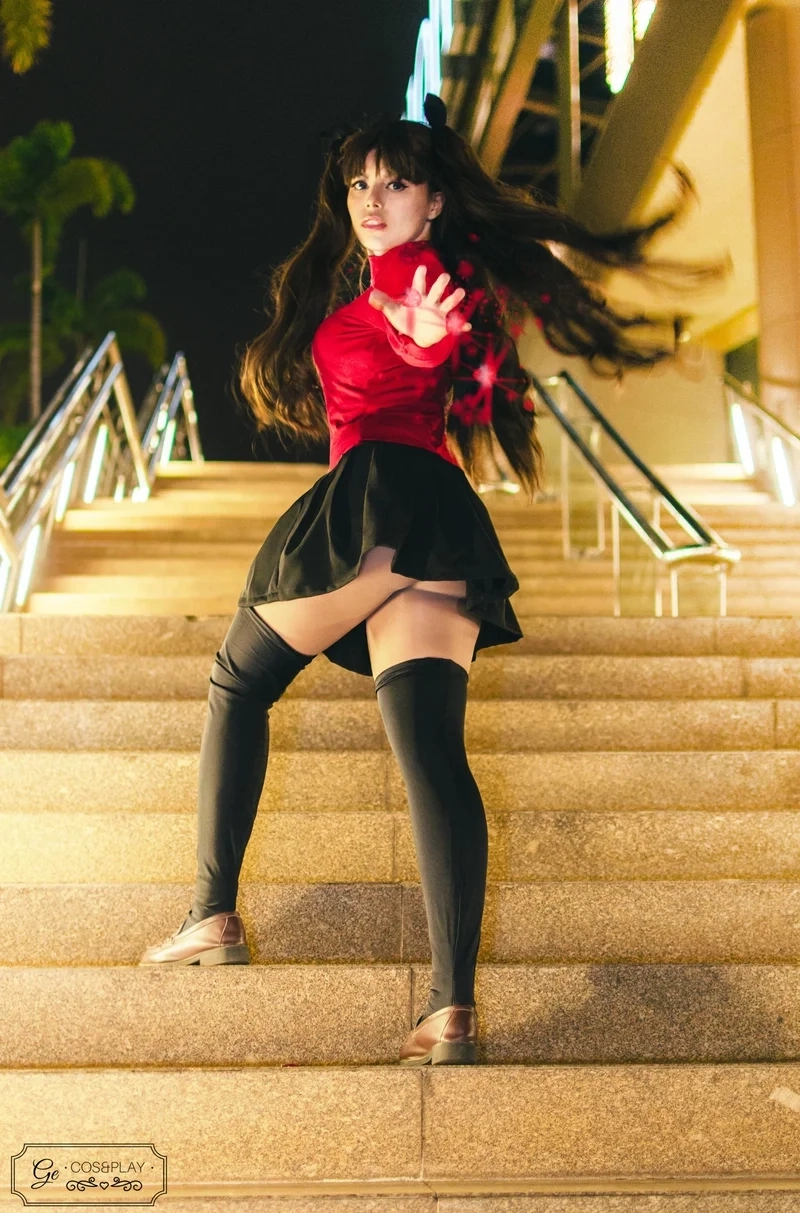 Ngắm nhìn Tohsaka Rin cosplay chuẩn từ tóc tới phụ kiện