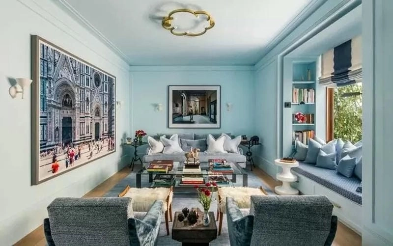 sơn trần nhà màu trắng giúp không gian thêm rộng