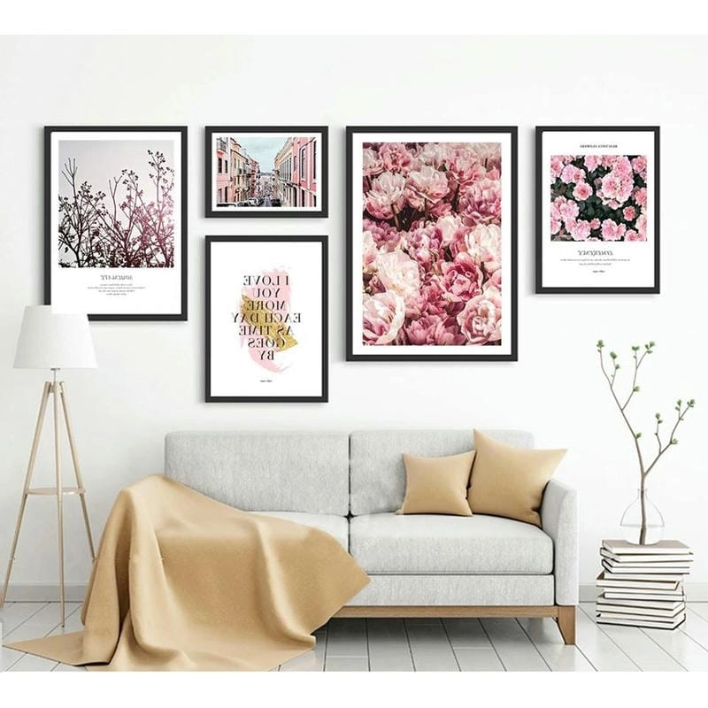 Không gian nhẹ nhàng với tranh vẽ tường đẹp đơn giản