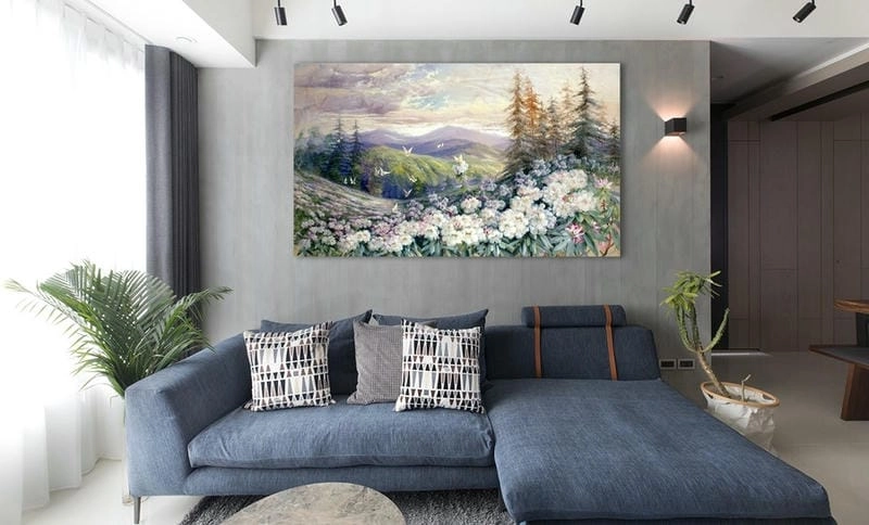 Phá cách với trang trí khuôn tranh phòng khách