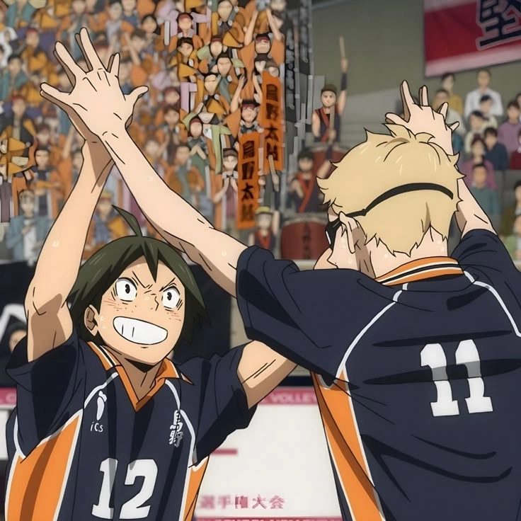 Bokuto x Akaashi x Kuroo x Tsukishima cùng phát triển kỹ năng tập thể