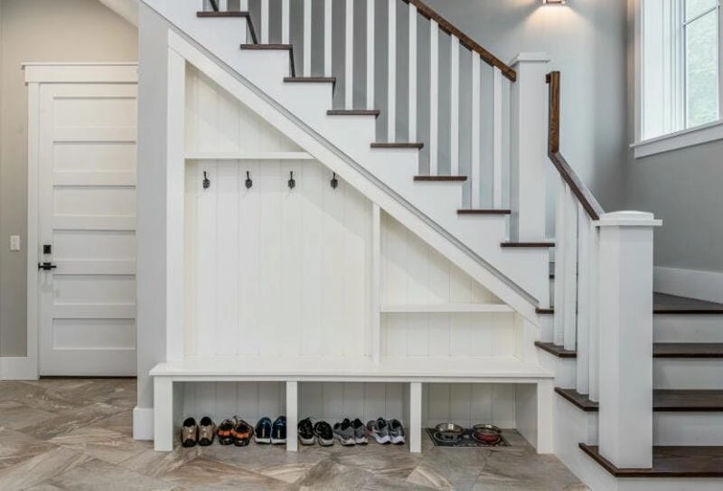 Tối ưu góc chết với tủ đẹp dưới chân cầu thang