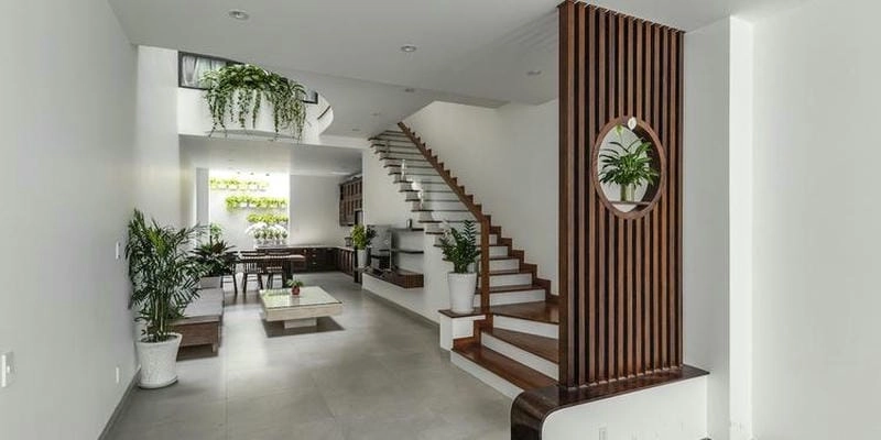 Điểm nhấn nổi bật từ vách ngăn gỗ câu thang