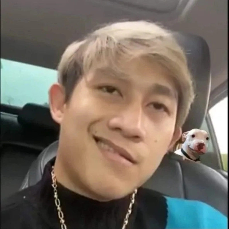 Không gì đỉnh bằng cái mặt cười khinh bỉ trong group chat