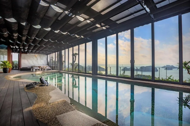 Đón gió trời lộng lẫy từ ban công villa biển tuyệt đẹp