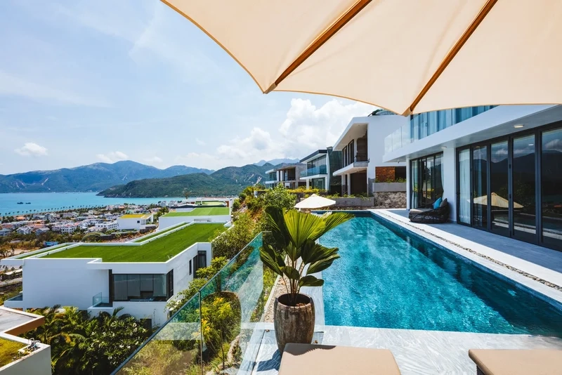 Thức dậy rạng ngời với bình minh villa Nha Trang rực nắng