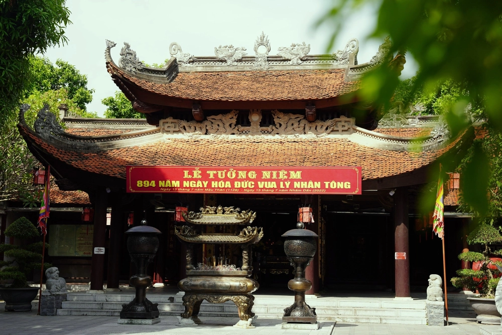 Đền đô thờ những ai nhiều người quan tâm